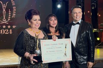 Idê Guimarães é homenageada em noite de gala do Prêmio Qualidade Brasil