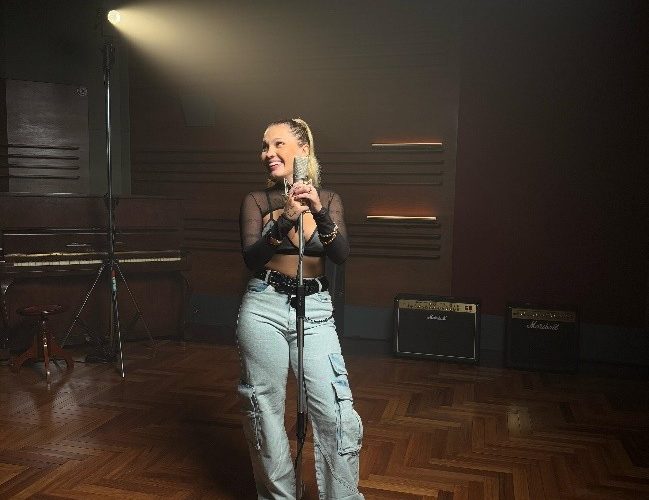 Gica lança single inédito dia 30 de maio: “Causa Perdida” faz parte do álbum “Gica na Intimidade”